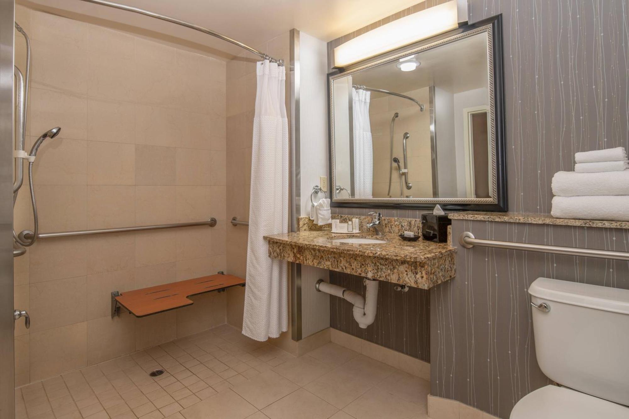 Готель Courtyard By Marriott Sacramento Cal Expo Екстер'єр фото